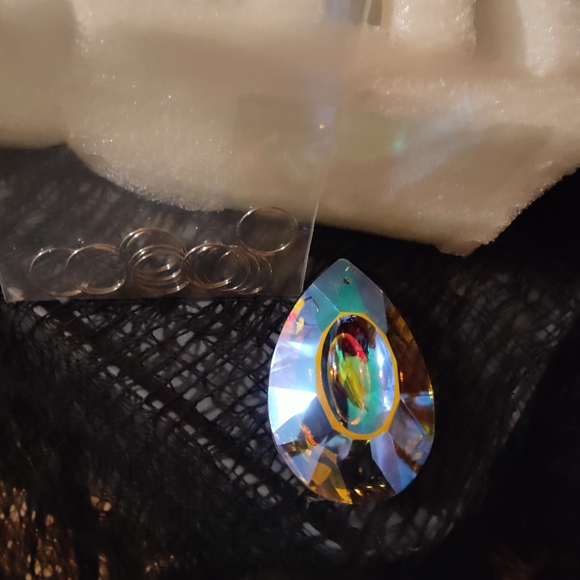 NWT (12) Crystal Pendants 50mm - Picture 3 of 3